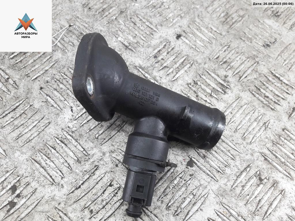 корпус термостата Volkswagen Passat B6 2005, 2.0 л., дизель, МКПП, серый, универсал, 03G121121D - фото №1