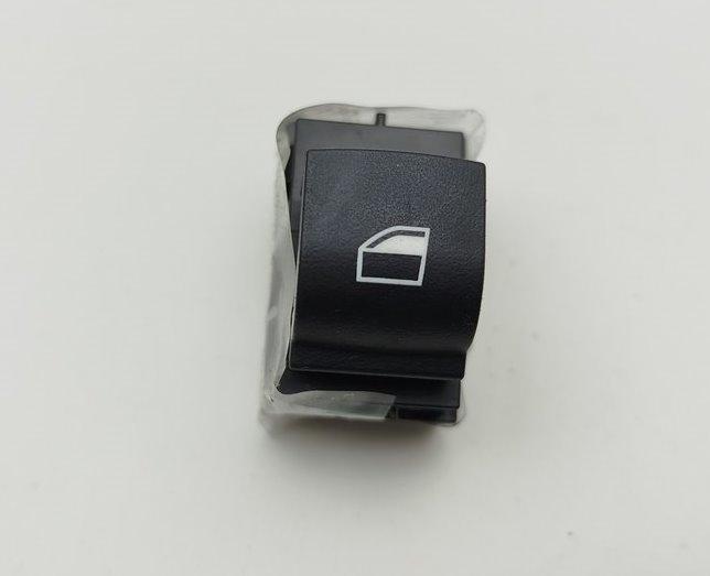 кнопка стеклоподъемника переднего правого BMW 2 Tourer F45/F46 2019, 1.5 л., гибрид, АКПП, чёрный, минивэн, 9208107