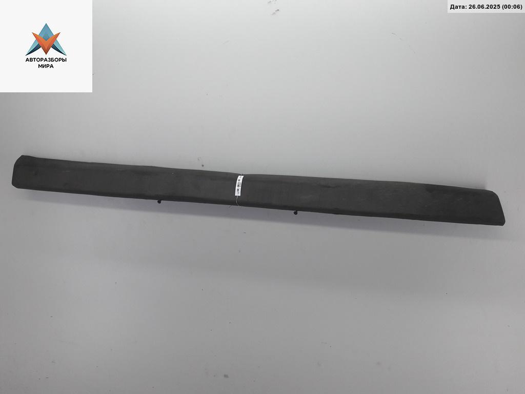 молдинг двери передней левой Volkswagen Passat B5 1999, 1.8 л., бензин, МКПП, синий, универсал, 3B0854939B - фото №1