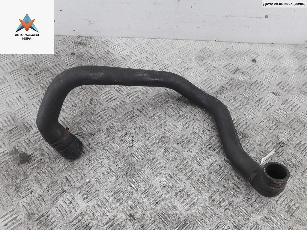 патрубок радиатора Volkswagen Passat B6 2005, 2.0 л., дизель, 3B0122291C - фото №1