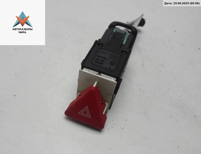 кнопка (выключатель) Volkswagen Passat B6 2006, 2.0 л., бензин, АКПП, чёрный, универсал, 3C0953509A - фото №1