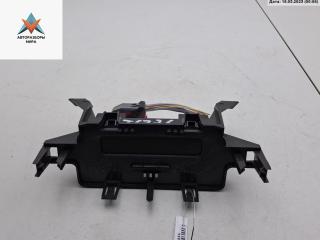 дисплей Renault Megane 2 поколение 2004, 1.6 л., бензин, МКПП, синий, хетчбэк 5 дв., 8200107839