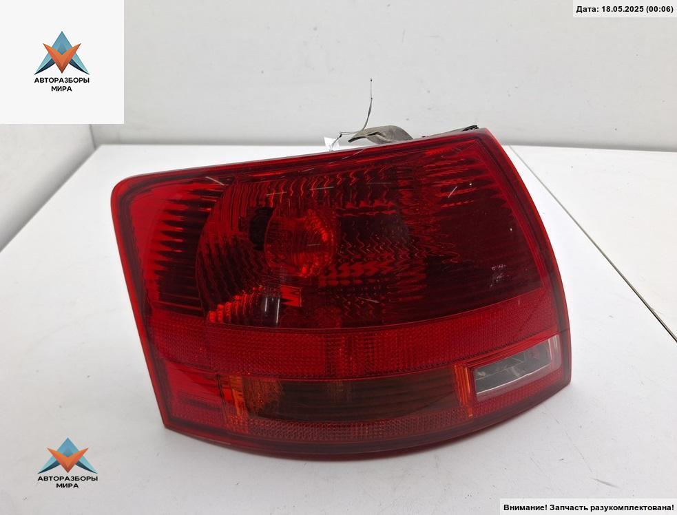 фонарь задний левый Audi A4 B7 2005, 2.0 л., бензин, МКПП, серый, универсал, 8E9945095E - фото №1