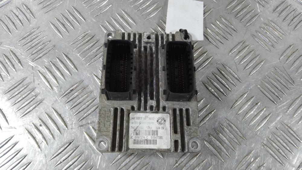 Блок управления двигателем Fiat Grande Punto 2 поколение 2008, цвет, 51847330 - фото №1