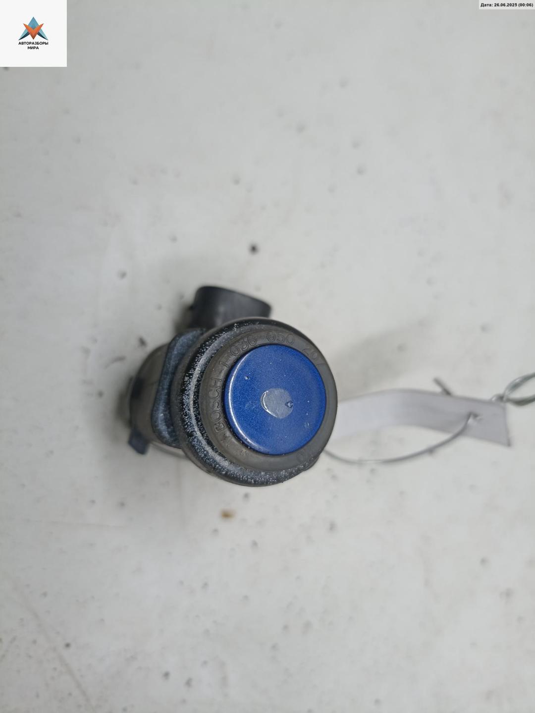 датчик парктроника Opel Zafira 2 поколение (B) 2006, 1.9 л., дизель, МКПП, синий, минивэн, 0263003208 - фото №1