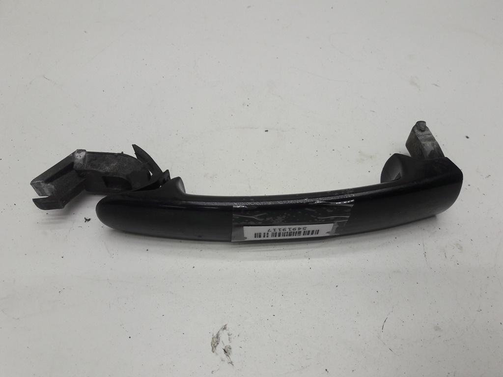 ручка наружная передняя левая Volkswagen Passat B5+ (GP) 2001, 1.9 л., дизель, МКПП, чёрный, универсал - фото №1