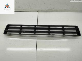 заглушка (решетка) в бампер Volkswagen Golf 4 поколение 2002, 1.6 л., бензин, МКПП, чёрный, хетчбэк 3 дв., 053-12-450