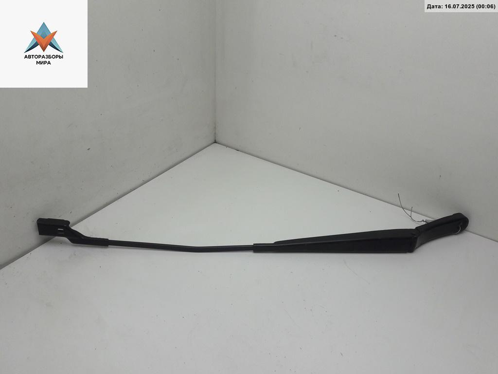 Щеткодержатель (поводок стеклоочистителя) передний Volkswagen Passat B6 2006, 2.0 л., бензин, АКПП, чёрный, универсал, 3C1955410B - фото №1