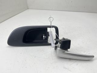 ручка внутренняя задняя левая Mazda 6 GG/GY 2005, 2.0 л., бензин, МКПП, красный, хетчбэк 5 дв.