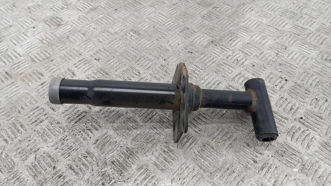 кронштейн переднего бампера BMW 5 E39 1996, 2.5 л., бензин, МКПП, красный, седан, 8159360