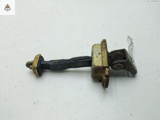 Ограничитель открывания двери задней Nissan Primera P11 2000, хетчбэк 5 дв.