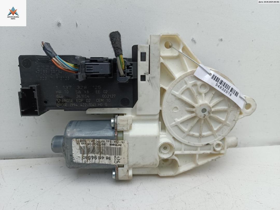 моторчик стеклоподъемника передний левый Peugeot 407 1 поколение 2005, 3.0 л., АКПП, универсал, 9646594580 - фото №1