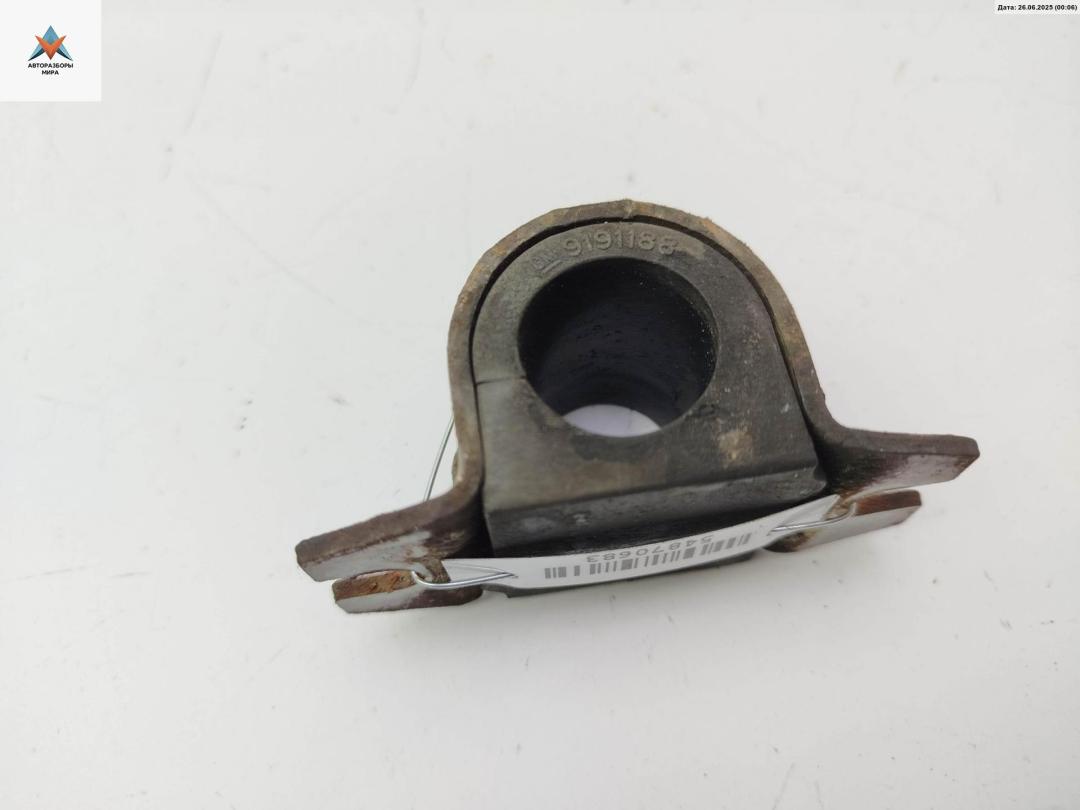 крепление стабилизатора / втулки стабилизатора Opel Vectra C 2002, 2.2 л., бензин, МКПП, синий, седан, 9191188 - фото №1