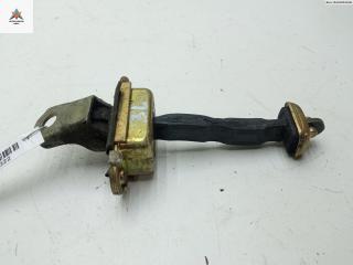 Ограничитель открывания двери задней Nissan Primera P11 2000, хетчбэк 5 дв.