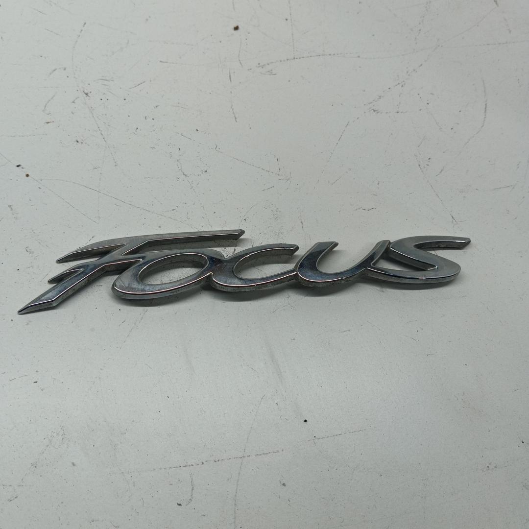 эмблема Ford Focus III 2012, 1.6 л., дизель, МКПП, серый, универсал