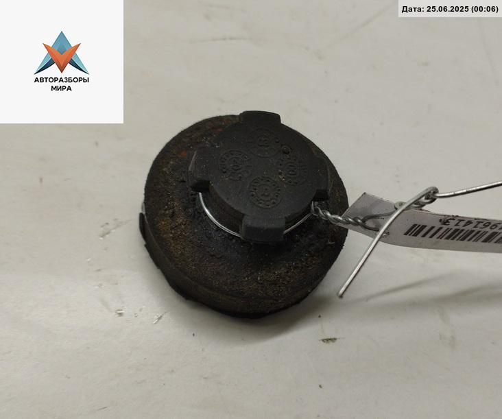 кронштейн радиатора Audi A4 B6 2003, 1.9 л., дизель, АКПП, серый, универсал, 4B3121275 - фото №1