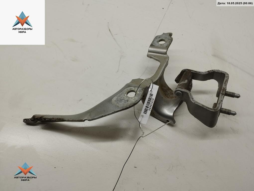 петля крышки багажника Audi A4 B6 2003, серый, универсал, 8E9827300E - фото №1