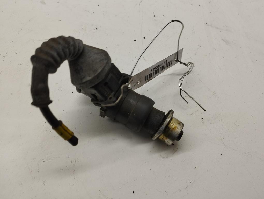 форсунка Audi A4 B5 1996, 2.6 л., бензин, АКПП, серый, седан, 078133551N