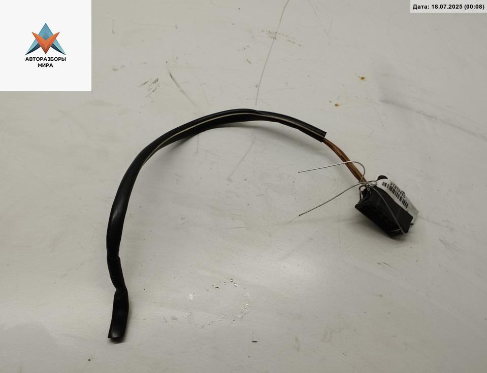 разъем (фишка) проводки Audi A8 D2/4D 1998, 4.2 л., бензин, АКПП, синий, седан, 357972754 - фото №1