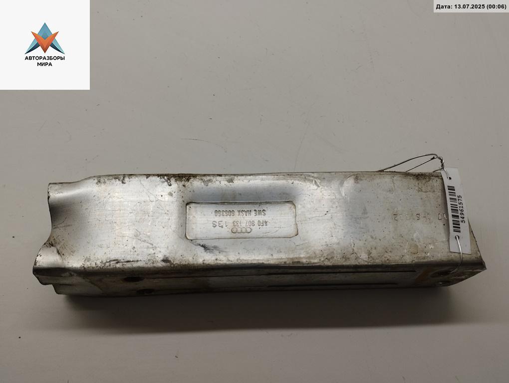 кронштейн переднего бампера Audi A6 4F/C6 2005, 2.7 л., дизель, АКПП, серый, универсал, 4F0807133 - фото №1