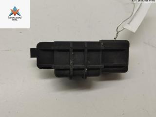 кронштейн радиатора Audi A6 4B/C5 [рестайлинг] 2004, 2.4 л., бензин, МКПП, синий, универсал, 8D0260427