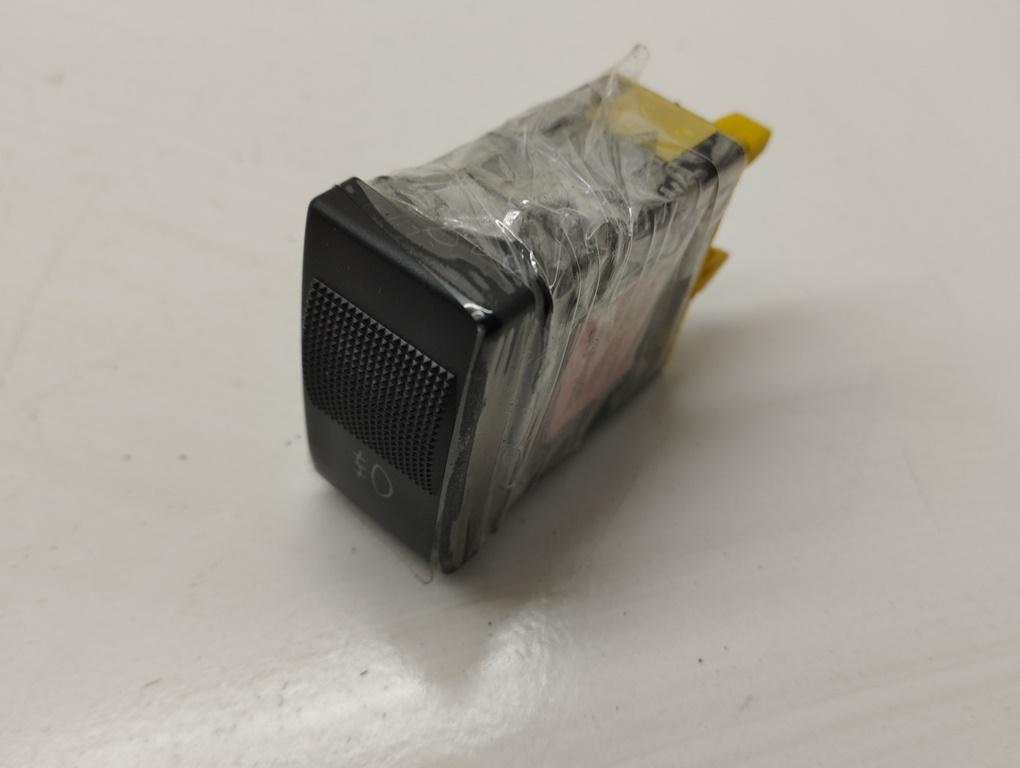кнопка противотуманных фар Audi A8 D2 1998, 4.2 л., бензин, АКПП, синий, седан, 4D0941563C