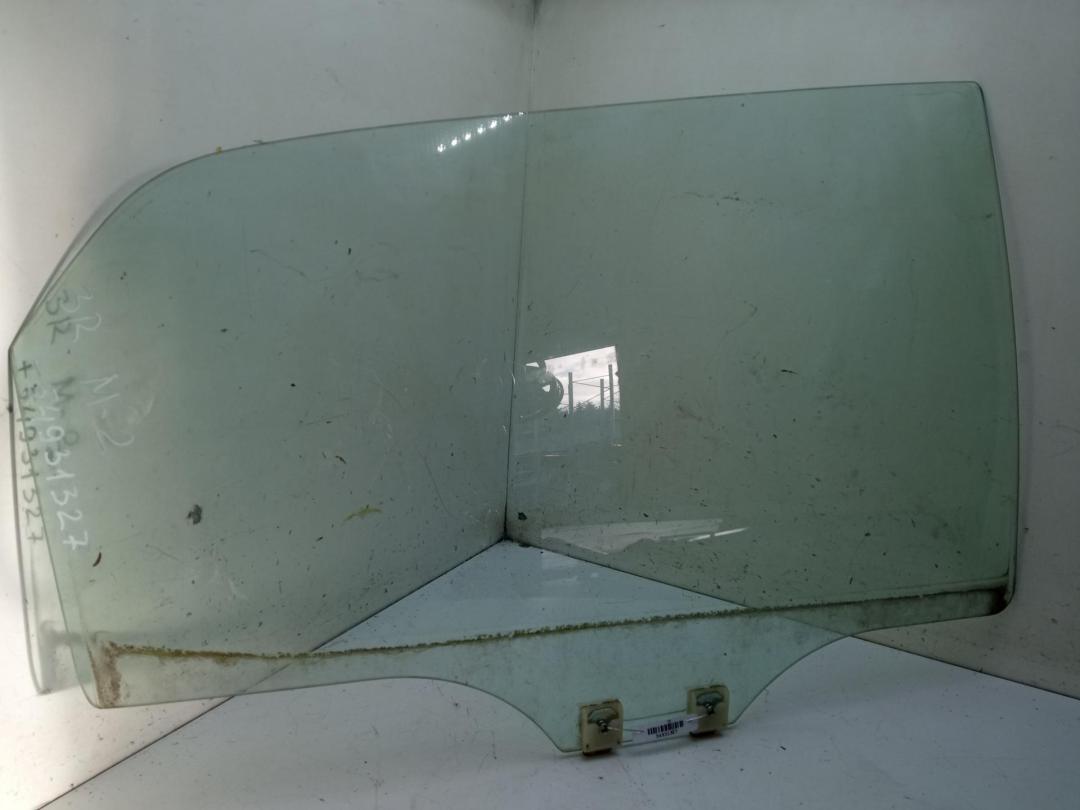 стекло двери задней правой Mazda 2 2008, 1.3 л., бензин, МКПП, белый, хетчбэк 5 дв.