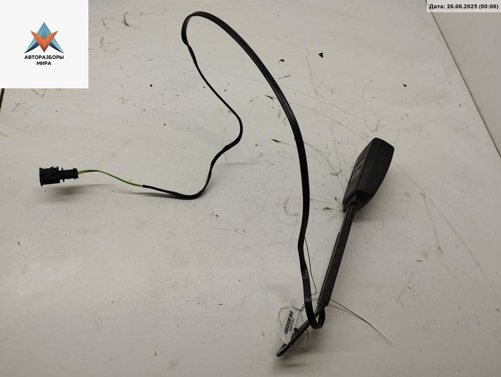 замок ремня безопасности Audi A8 D2/4D 1998, 4.2 л., бензин, АКПП, синий, седан, 4D0857755P - фото №1