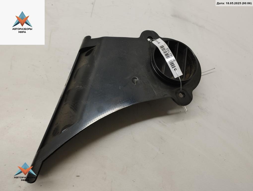 воздуховод Audi A6 4F/C6 2005, 2.7 л., дизель, АКПП, серый, универсал, 4F0819868 - фото №1