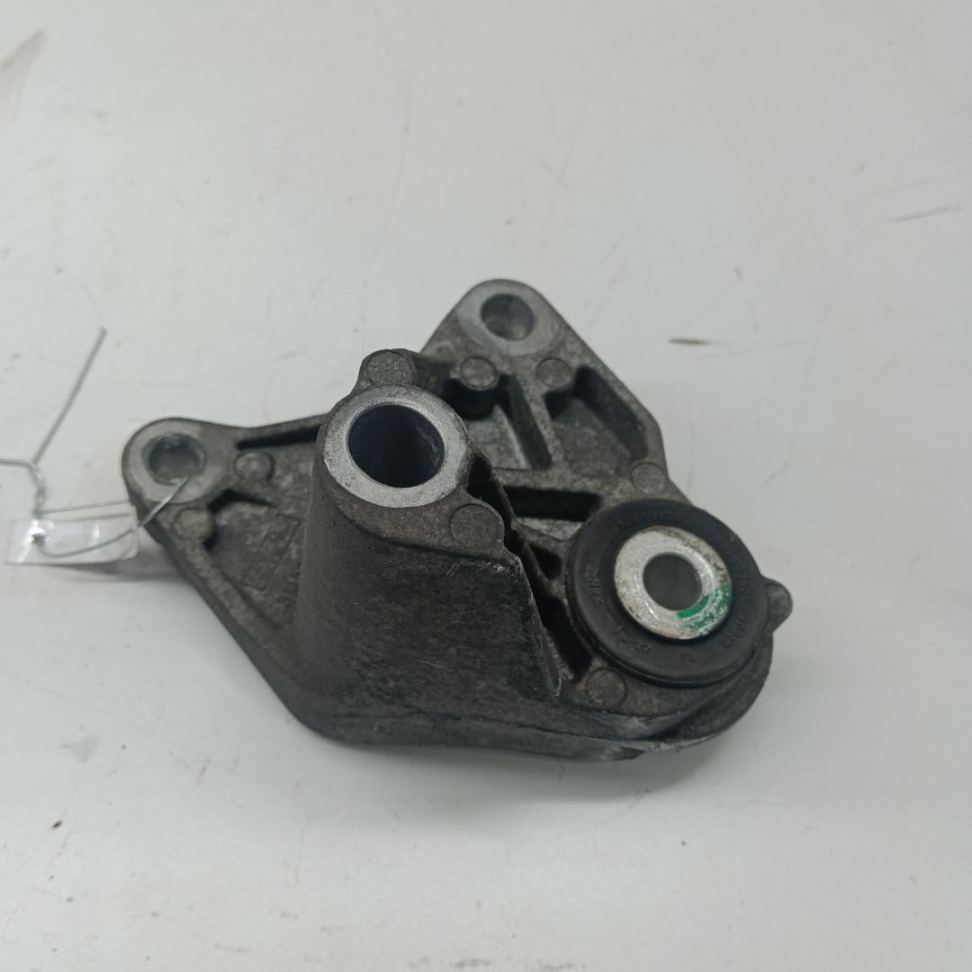 кронштейн КПП Ford Focus II 2006, 1.6 л., i, бензин, МКПП, синий, хетчбэк 3 дв., 3M516P093BG