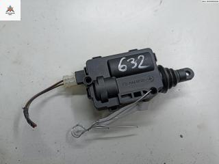 активатор замка багажника Opel Zafira 1 поколение (A) [рестайлинг] 2003, 1.8 л., бензин, МКПП, синий, минивэн, 13118786