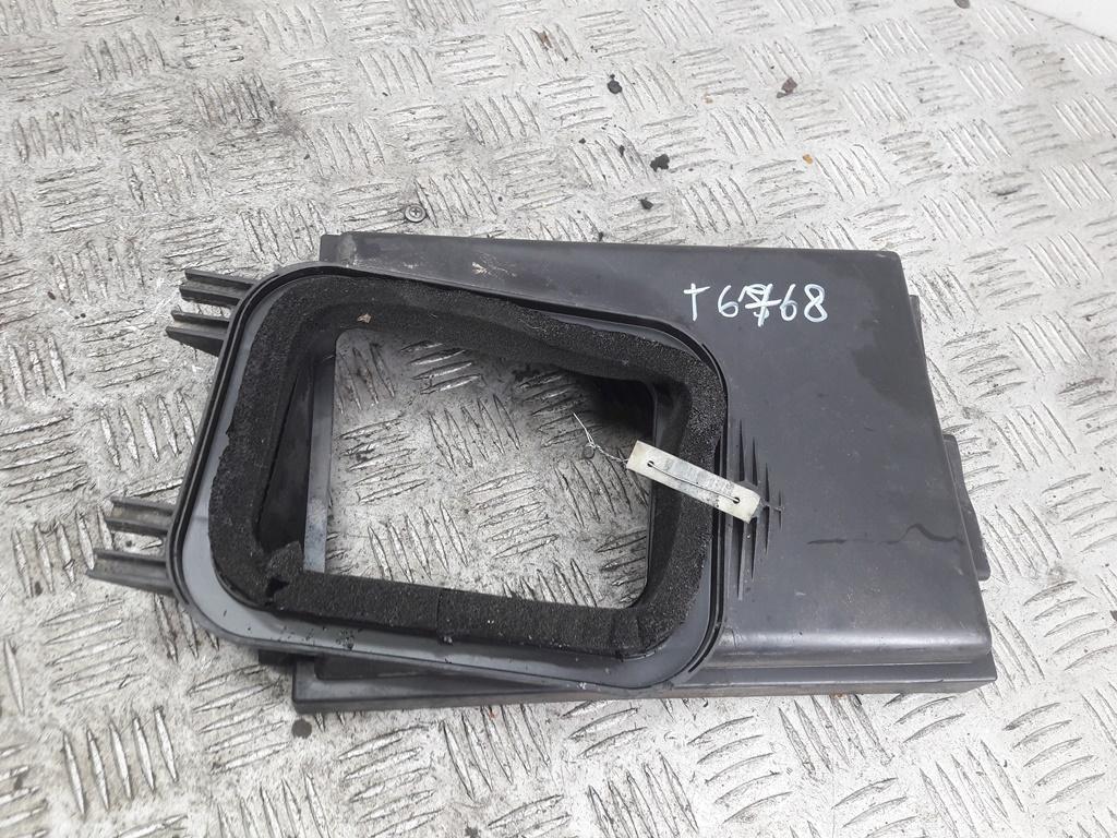 корпус салонного фильтра Volkswagen Passat B5+ (GP) 2003, 1.9 л., дизель, МКПП, синий, универсал, 3B1819640A