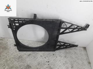 диффузор вентилятора Volkswagen Golf 4 поколение 1999, 1.6 л., бензин, МКПП, зелёный, хетчбэк 3 дв.