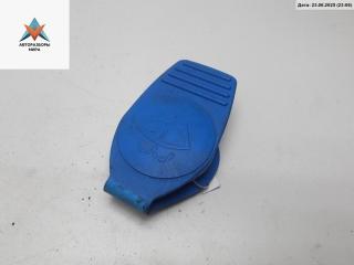 крышка бачка омывателя Volkswagen Golf 5 поколение 2006, 2.0 л., дизель, АКПП, красный, хетчбэк 5 дв., 8D0955455