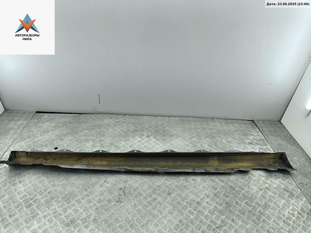 Накладка на порог наружная правая Mercedes-Benz R-Класс W251 2008, серый, минивэн, 2516980854001 - фото №1