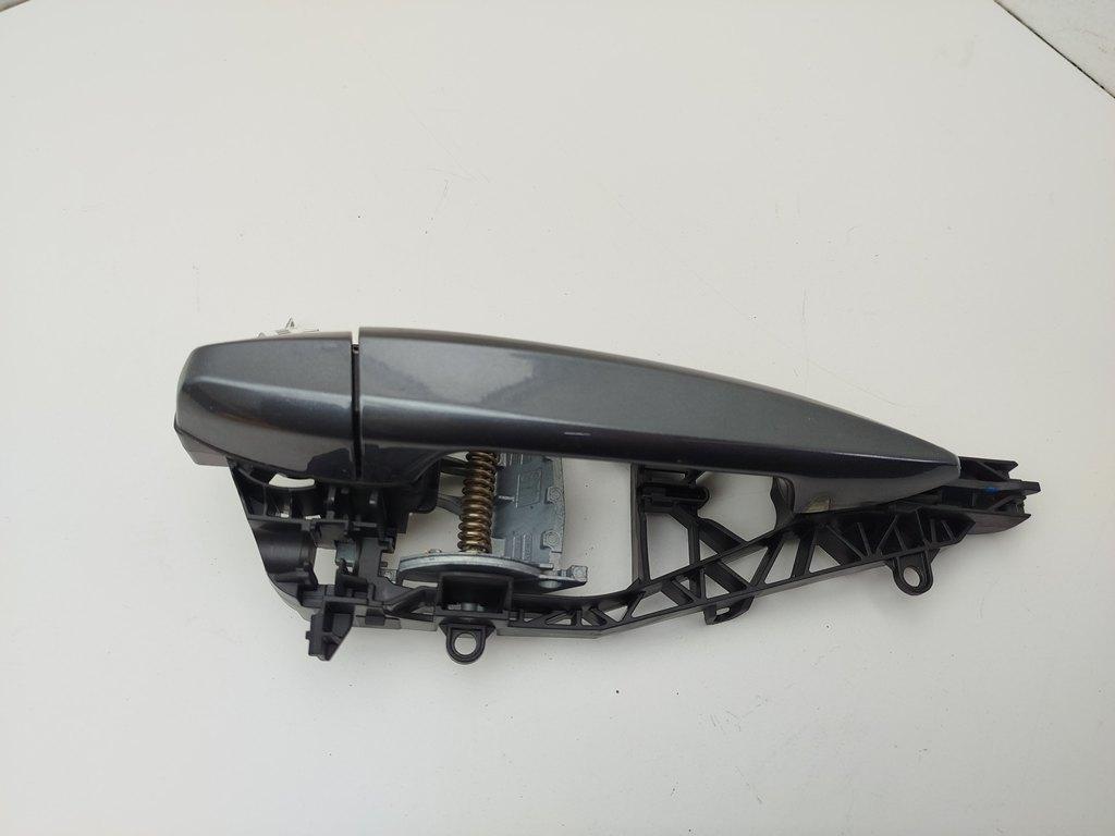 ручка наружная задняя правая BMW 2 Tourer F45/F46 2019, 1.5 л., гибрид, АКПП, чёрный, минивэн, 7401210 - фото №1