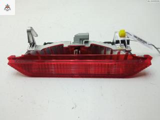 стоп-сигнал Toyota Yaris XP9 2005, 1.4 л., дизель, МКПП, синий, хетчбэк 5 дв.