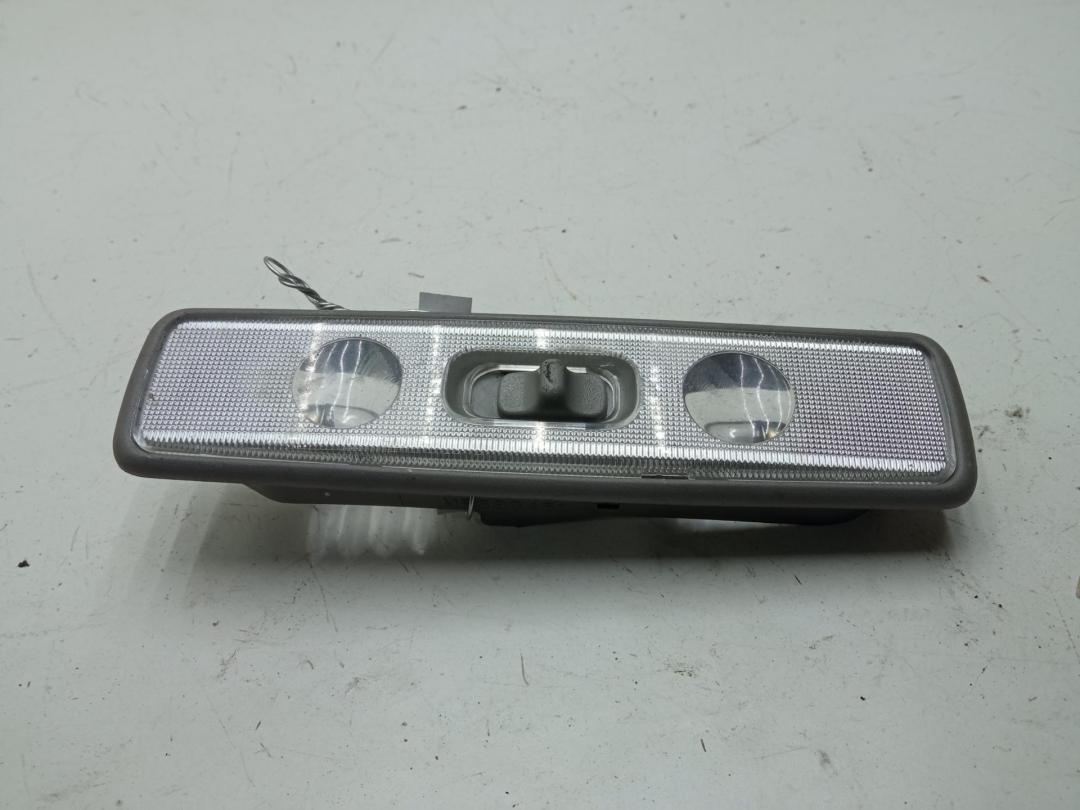 фонарь салона (плафон) Mitsubishi Grandis 2004, 2.4 л., бензин, МКПП, чёрный, минивэн, MR330451