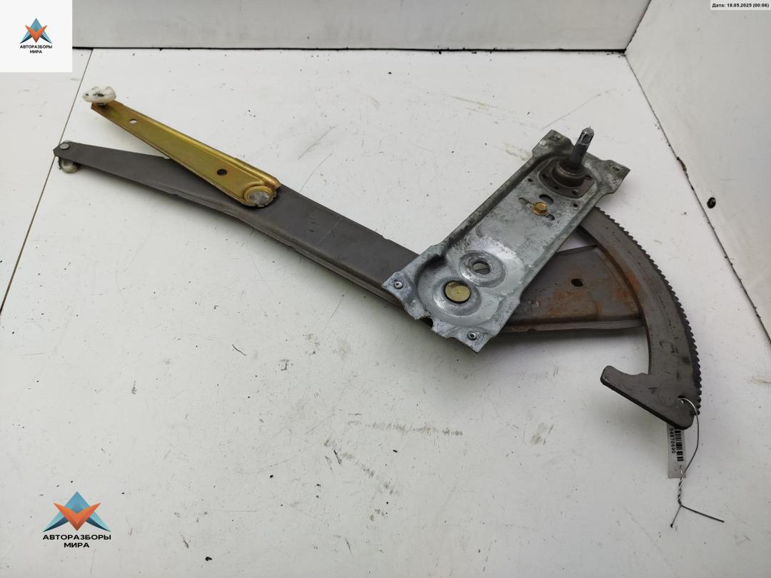 стеклоподъемник передний правый Opel Astra F 1993, 1.6 л., бензин, МКПП, синий, хетчбэк 5 дв., 90360536 - фото №1