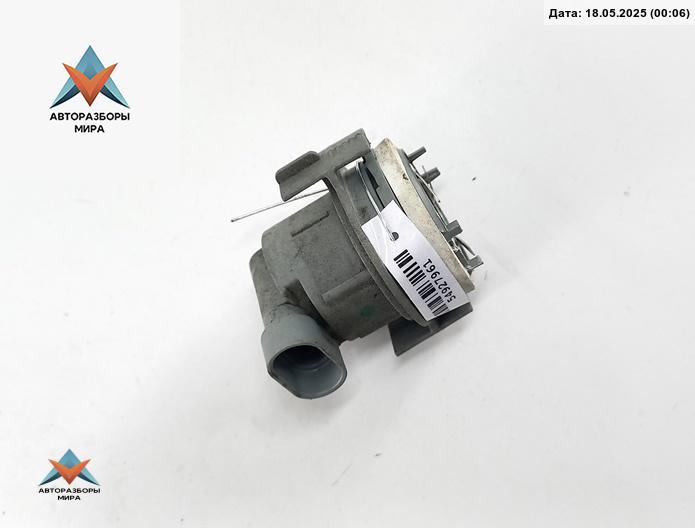 Патрон лампы фары BMW 3 серия E46 1999, 1.9 л., бензин, МКПП, серый, седан, 8380206 - фото №1