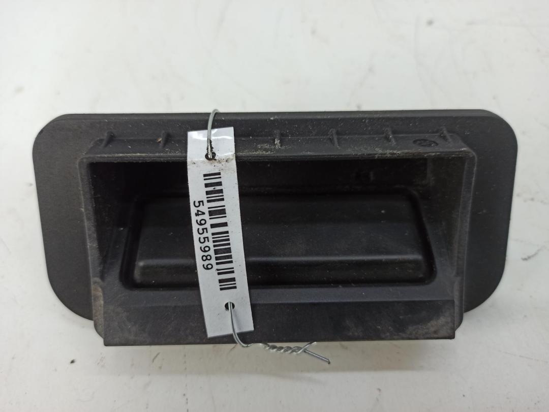 ручка крышки багажника Mercedes-Benz E-Класс W212/S212/C207/A207 2010, бежевый, универсал, 2127501593 - фото №1