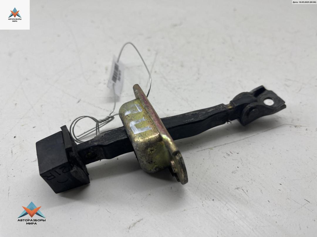 ограничитель открывания двери Mitsubishi Space Wagon 3 поколение (Typ N50) 1999, минивэн - фото №1