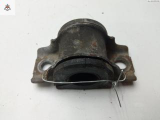 крепление стабилизатора / втулки стабилизатора Mitsubishi Grandis 1 поколение 2004, 2.4 л., бензин, МКПП, чёрный, минивэн