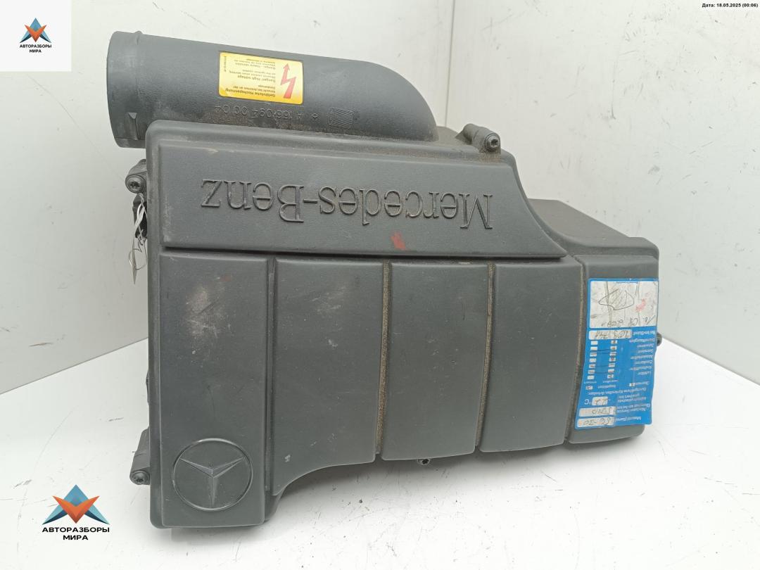 корпус воздушного фильтра Mercedes-Benz A-Класс W168 1999, 1.4 л., бензин, АКПП, синий, хетчбэк 5 дв., 166094001 - фото №1