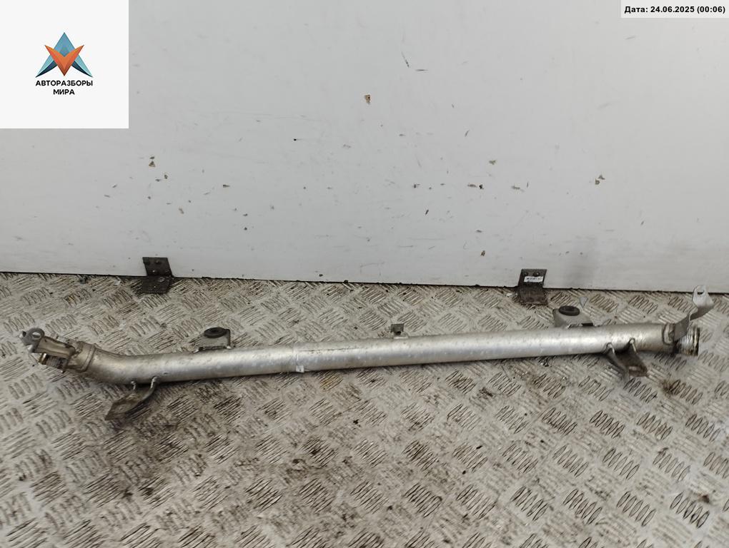 патрубок интеркулера Audi A6 4F/C6 2005, 2.7 л., дизель, АКПП, серый, универсал, 4F0145732B - фото №1