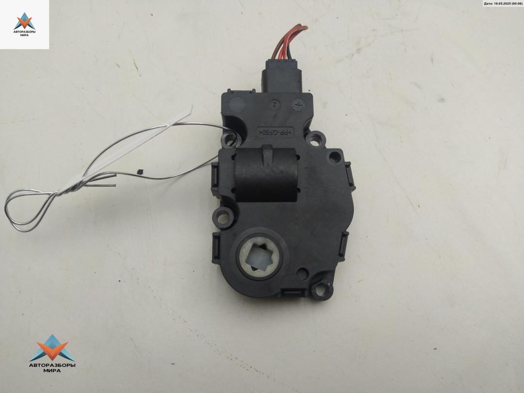 моторчик заслонки печки Mercedes-Benz R-Класс W251 2008, 3.5 л., бензин, АКПП, серый, минивэн, 929888 - фото №1