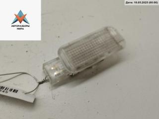 фонарь салона (плафон) Audi A6 4B/C5 [рестайлинг] 2004, 2.4 л., бензин, МКПП, синий, универсал, 4B0947415