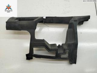 кронштейн переднего бампера Volkswagen Golf 6 поколение 2011, 2.0 л., дизель, МКПП, чёрный, универсал, 5K0807723B