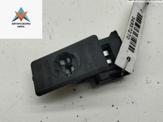 подсветка номера Volkswagen Golf 3 поколение 1995, 1.8 л., бензин, АКПП, красный, хетчбэк 3 дв., 1H6943167B