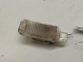 фонарь салона (плафон) Audi A6 4B/C5 2000, 2.5 л., дизель, МКПП, чёрный, универсал, 4B0947415